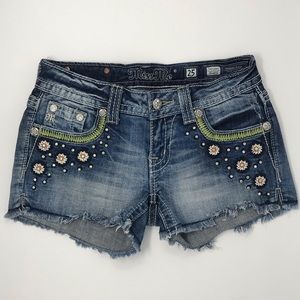 Miss Me Jean Shorts Size 25
